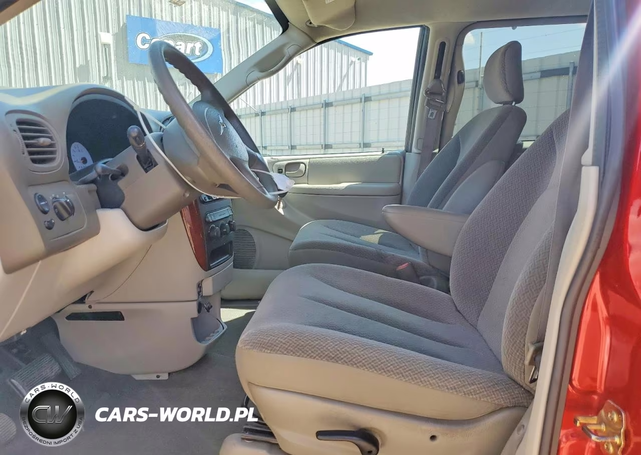 2005 Chrysler Town & Country Lx VIN:2C4GP44R95R141768 - 7