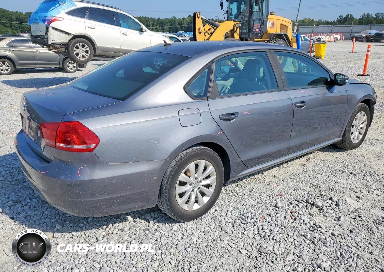 2013 Volkswagen Passat S VIN:1VWAH7A31DC093546 - 3