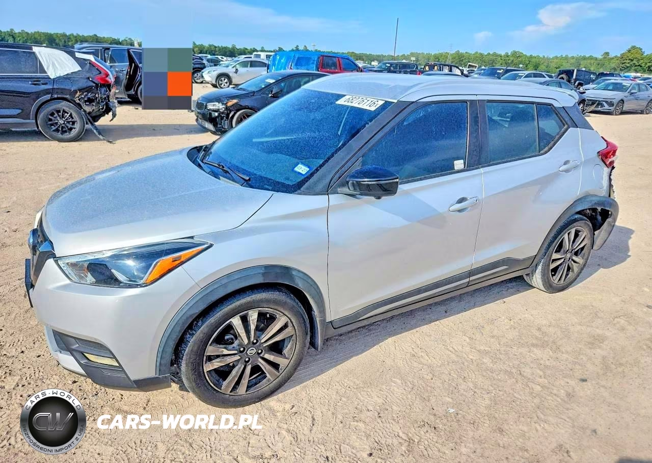 2020 Nissan Kicks Sr
