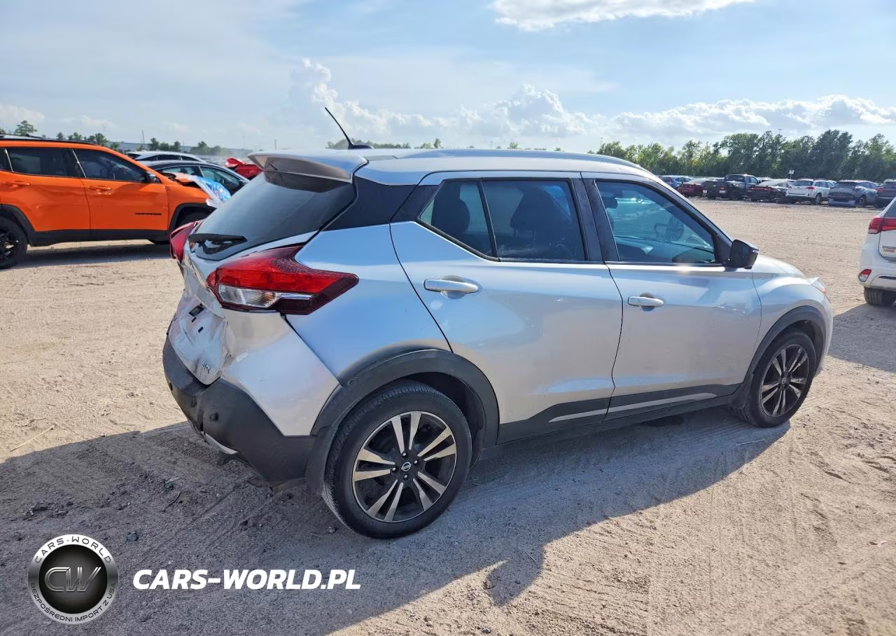 2020 Nissan Kicks Sr VIN:3N1CP5DV4LL553241 - 3