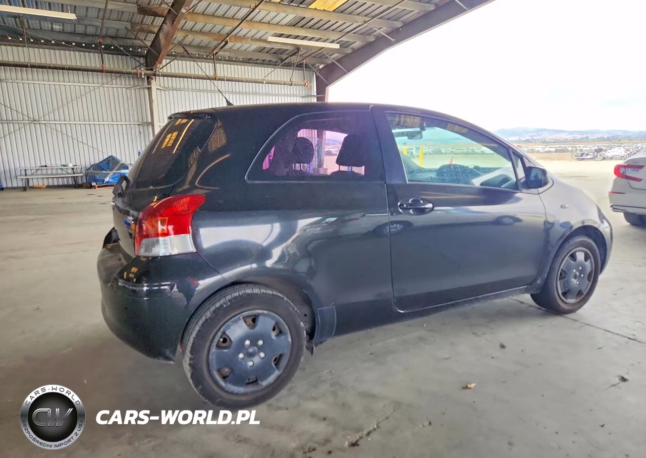 2011 Toyota Yaris Base VIN:JTDJT4K32B5341772 - 3