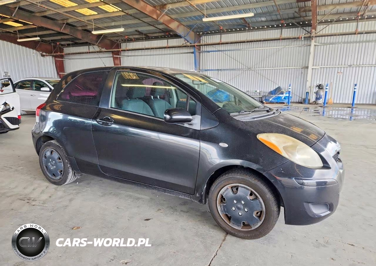 2011 Toyota Yaris Base VIN:JTDJT4K32B5341772 - 4