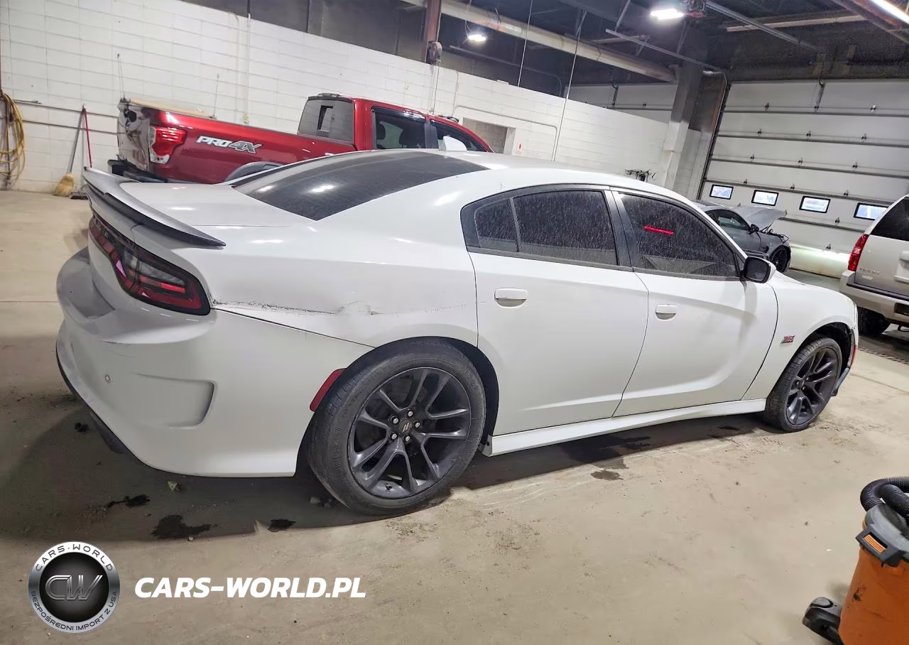 2022 Dodge Charger Scat Pack VIN:2C3CDXGJ8NH161731 - 3