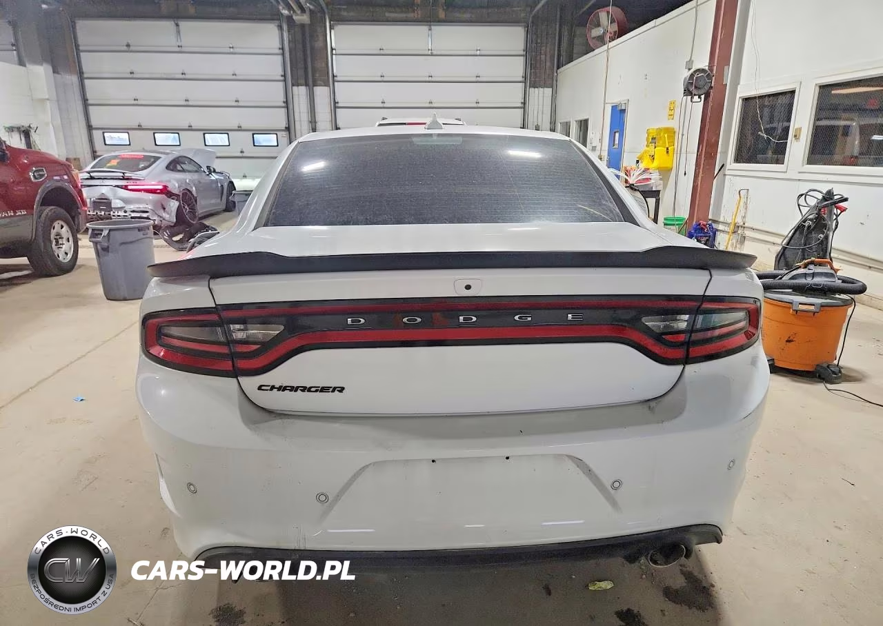 2022 Dodge Charger Scat Pack VIN:2C3CDXGJ8NH161731 - 6
