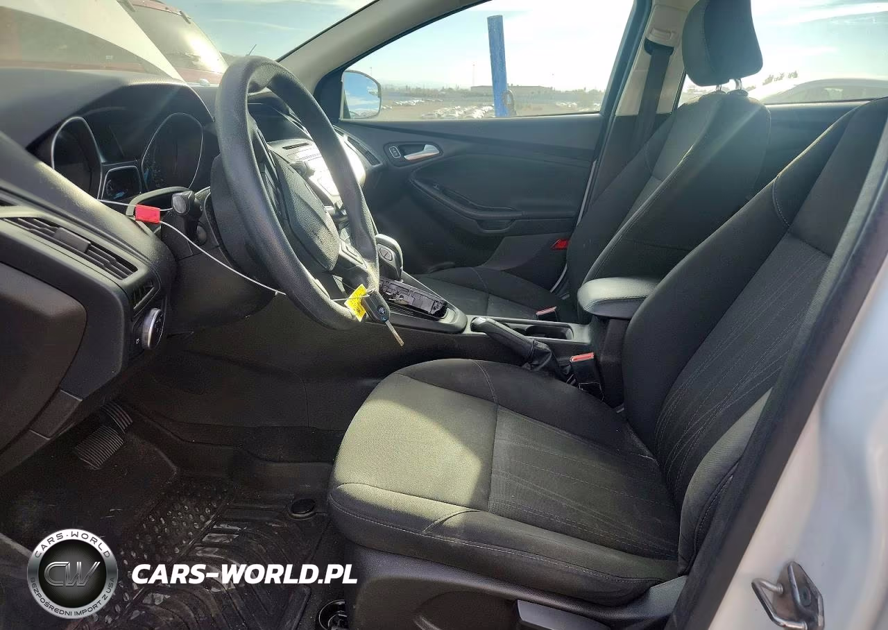 2015 Ford Focus Se VIN:1FADP3F2XFL329101 - 7