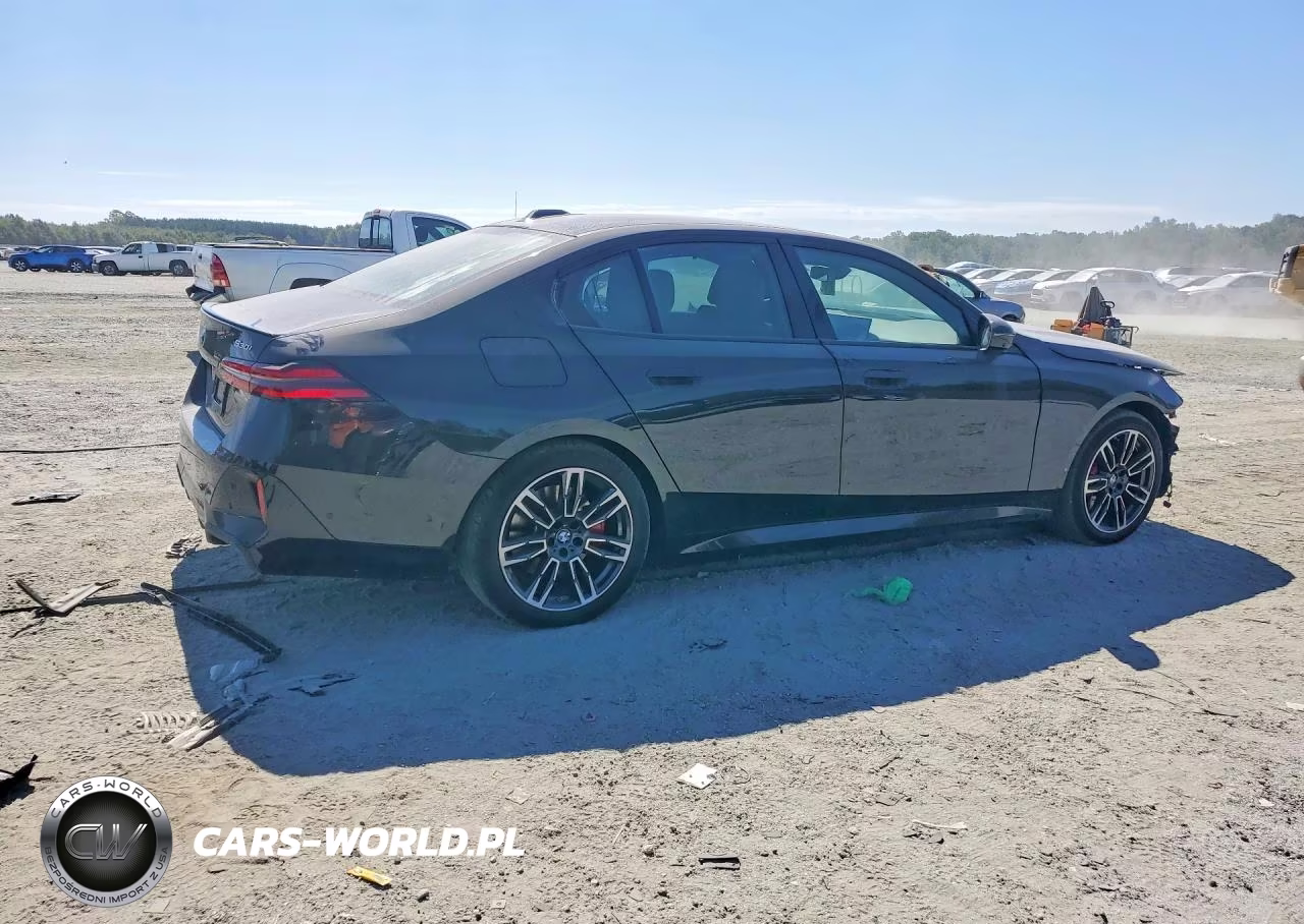 2026 BMW 530 Xi VIN:WBA53FJ06TCW65323 - 3