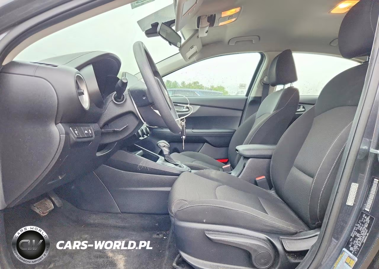2021 Kia Forte Lxs VIN:3KPF24AD2ME388245 - 7