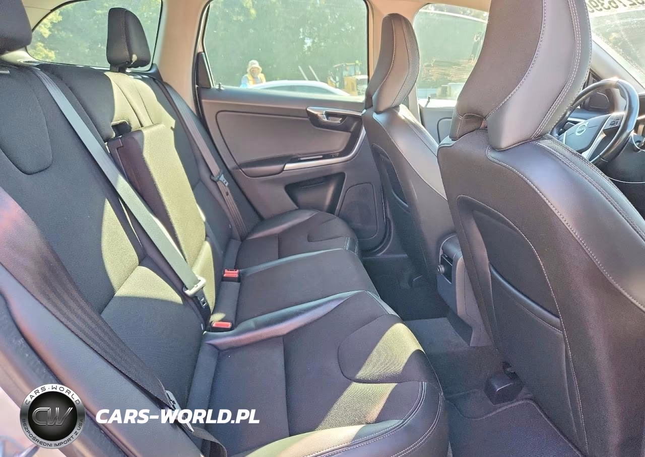 2015 Volvo Xc60 T5 VIN:YV440MDJ4F2729690 - 10