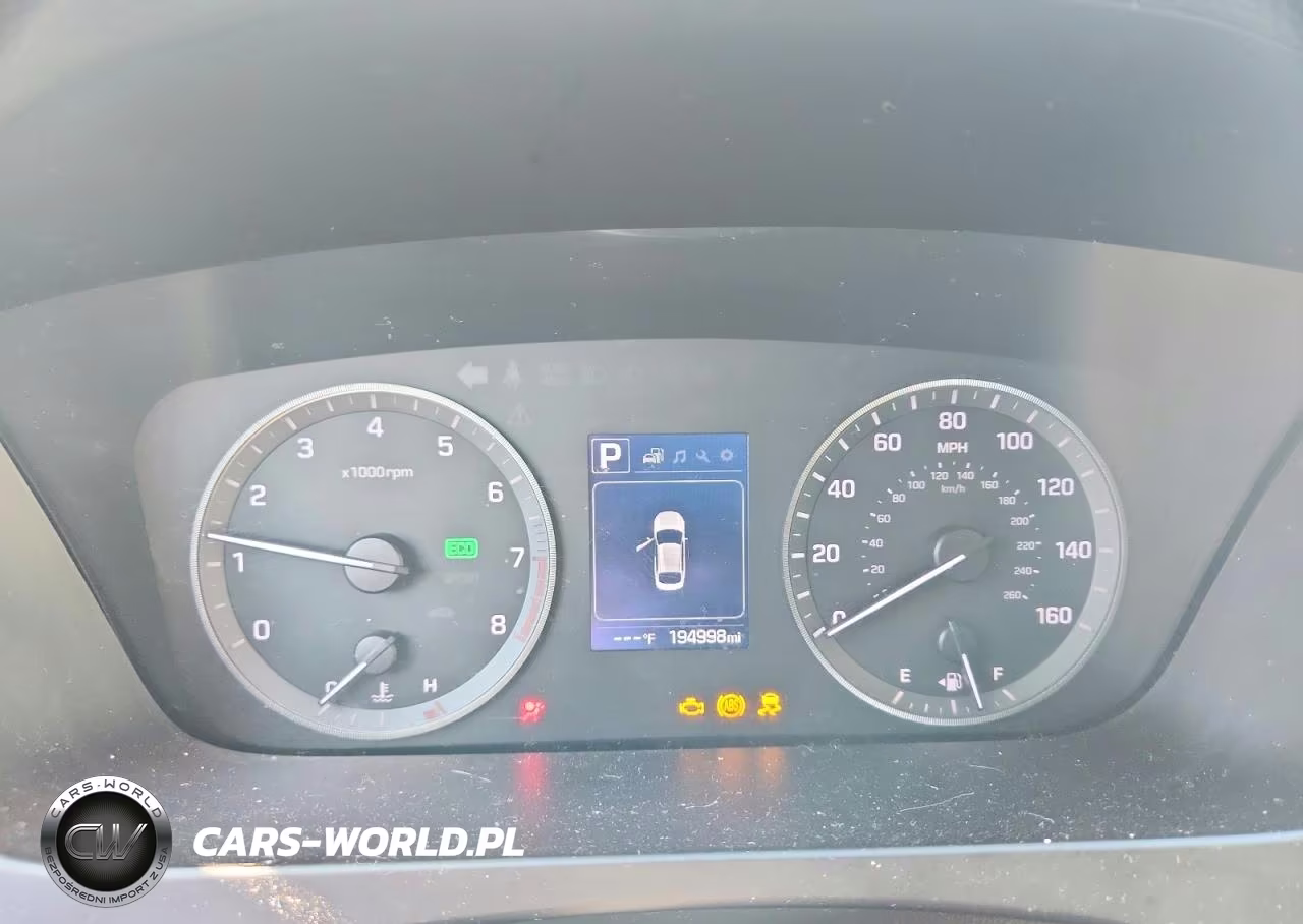 2017 Hyundai Sonata Sport VIN:5NPE34AF1HH576900 - 9