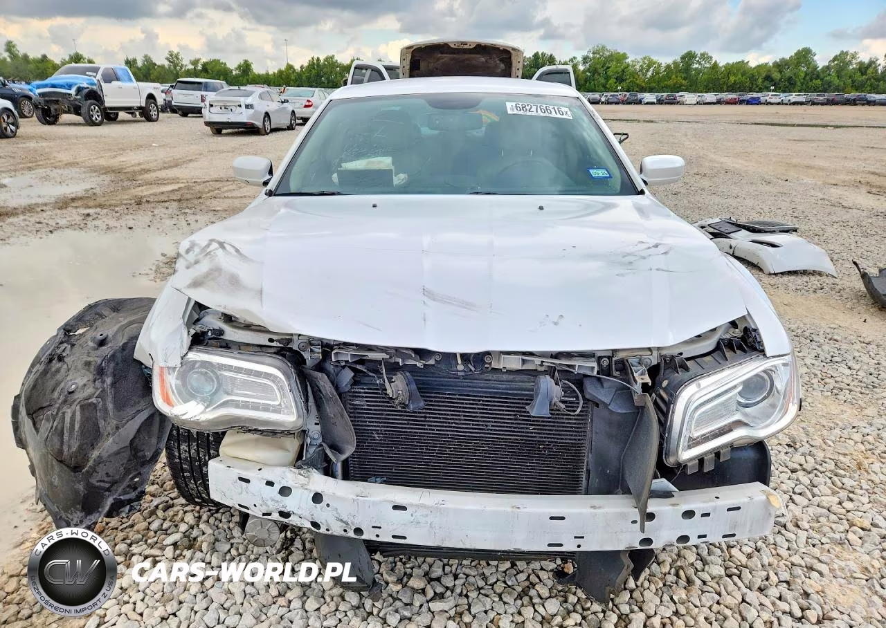 2013 Chrysler 300 VIN:2C3CCAAG7DH699493 - 5