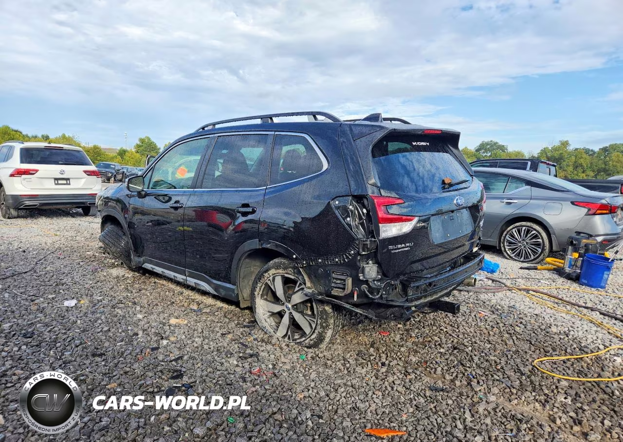 2021 Subaru Forester Touring VIN:JF2SKAXC8MH515135 - 2