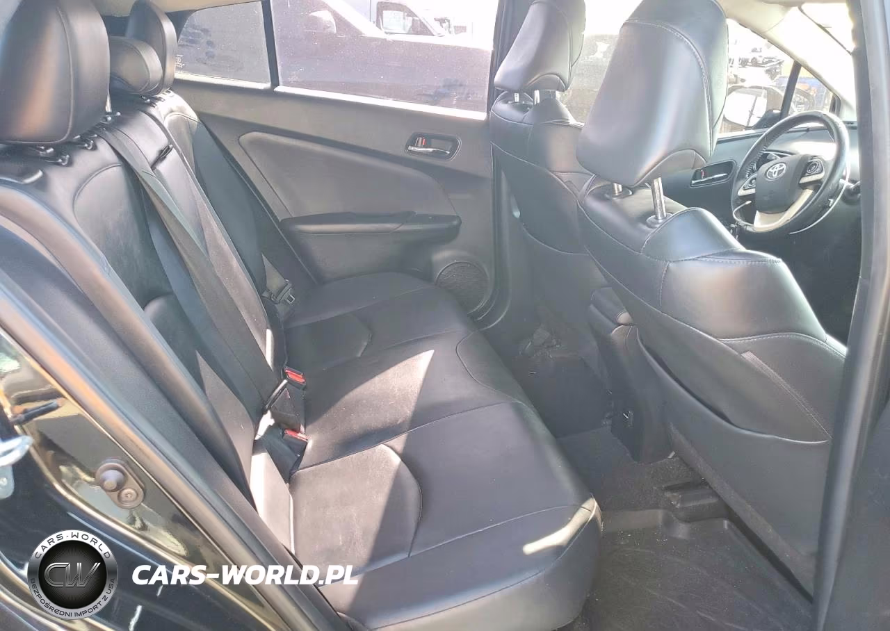 2017 Toyota Prius Three Touring VIN:JTDKARFU0H3044241 - 10