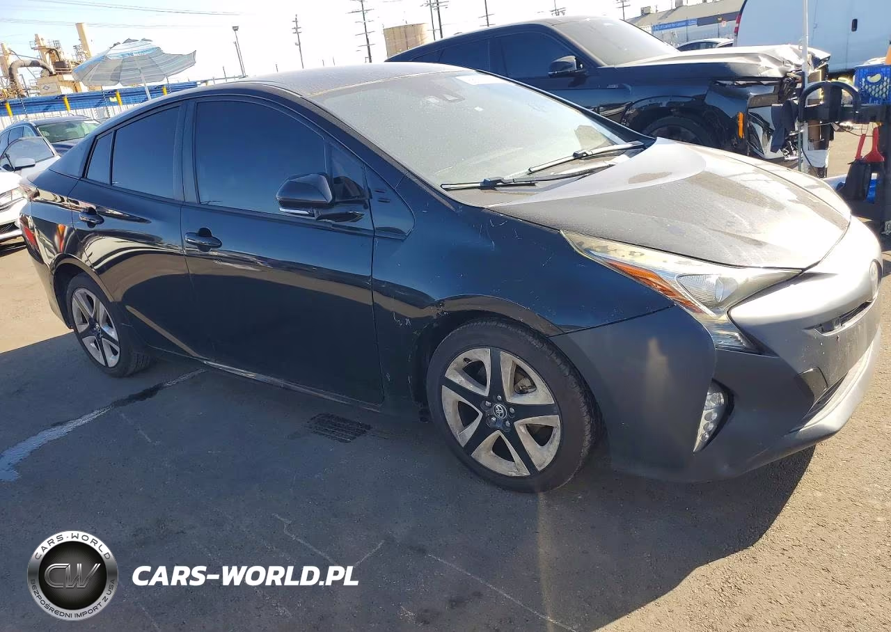 2017 Toyota Prius Three Touring VIN:JTDKARFU0H3044241 - 4