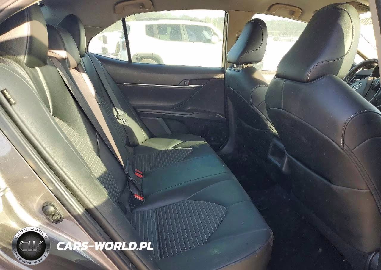 2021 Toyota Camry Se VIN:4T1G11AK6MU404612 - 10