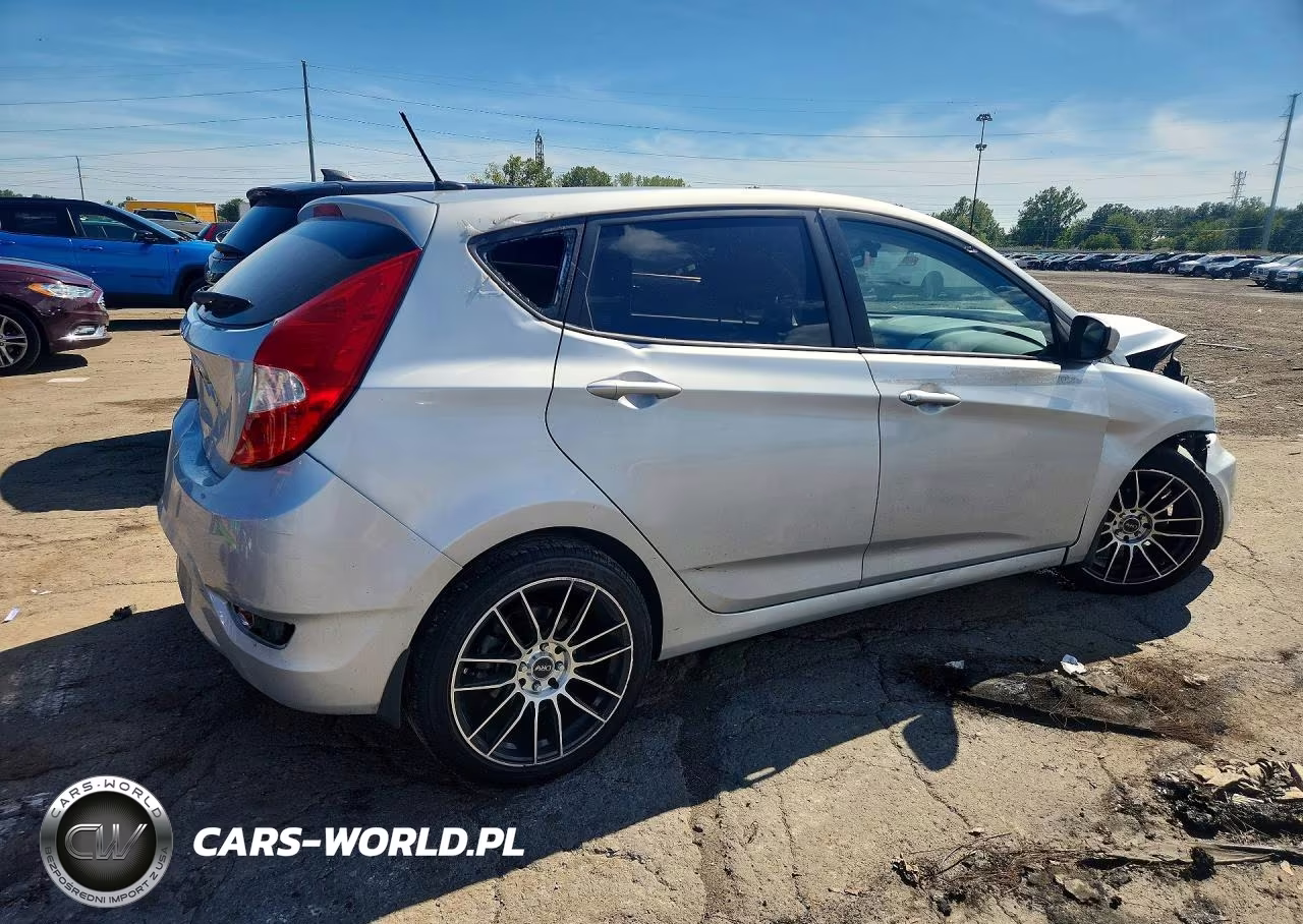 2012 Hyundai Accent Gs VIN:KMHCT5AE6CU056271 - 3
