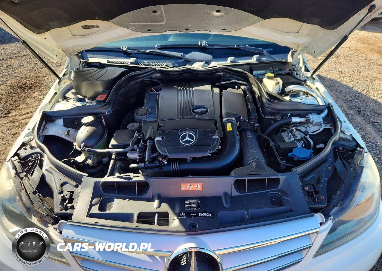 2012 Mercedes-Benz C 250 Sport VIN:WDDGF4HB2CR207893 - 11