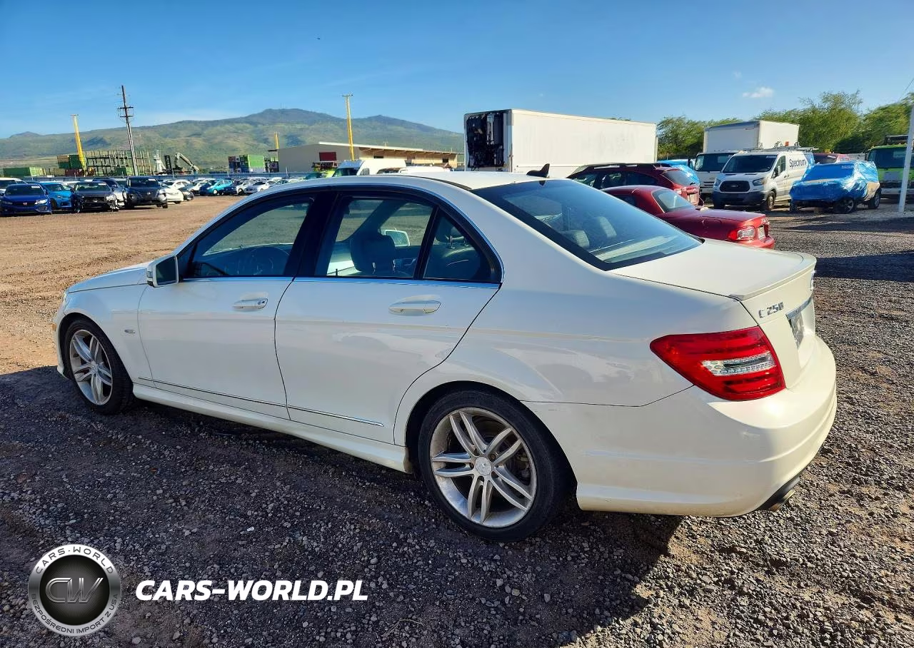 2012 Mercedes-Benz C 250 Sport VIN:WDDGF4HB2CR207893 - 2