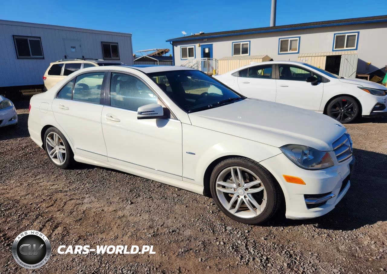 2012 Mercedes-Benz C 250 Sport VIN:WDDGF4HB2CR207893 - 4