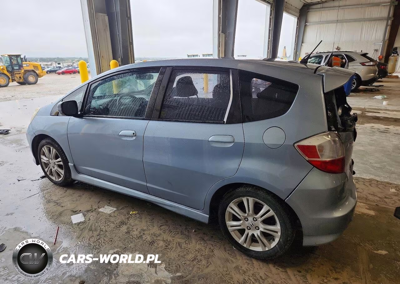 2011 Honda Fit Sport VIN:JHMGE8H58BC020043 - 2