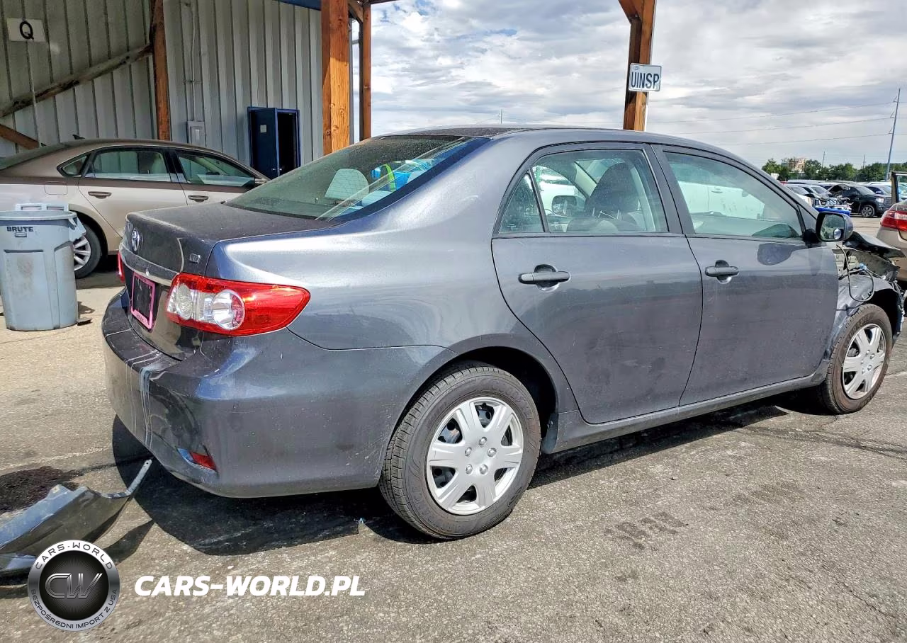 2011 Toyota Corolla Le VIN:2T1BU4EE3BC607530 - 3