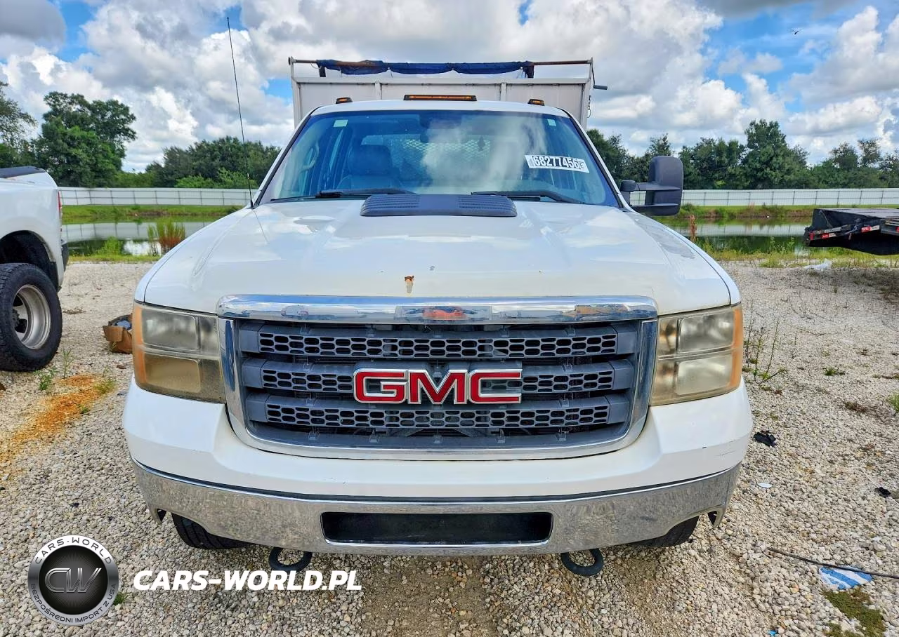 2013 GMC Sierra Dump Truck VIN:1GD412CG7DF187769 - 5