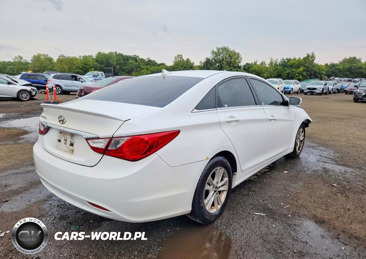 2013 Hyundai Sonata Gls VIN:5NPEB4AC9DH738193 - 3