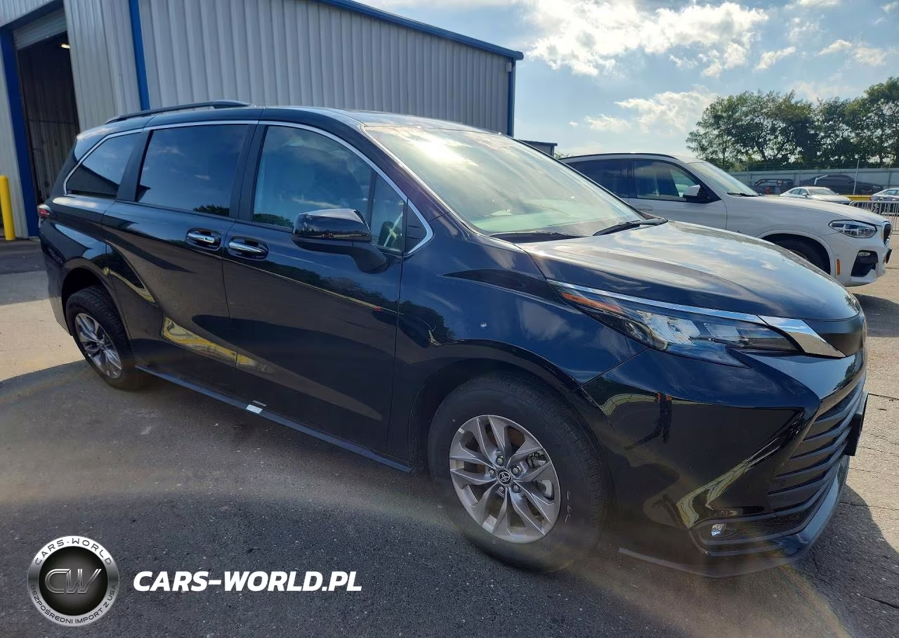 2026 Toyota Sienna Xle 7-Passenger VIN:5TDYSKFC7TS246149 - 4