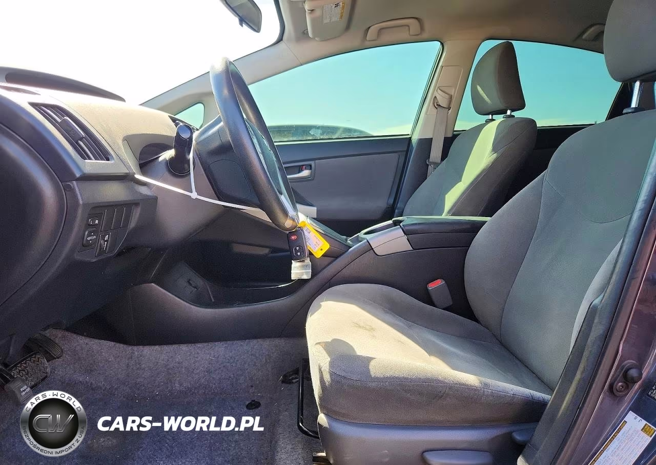 2014 Toyota Prius Three VIN:JTDKN3DU7E1757794 - 7