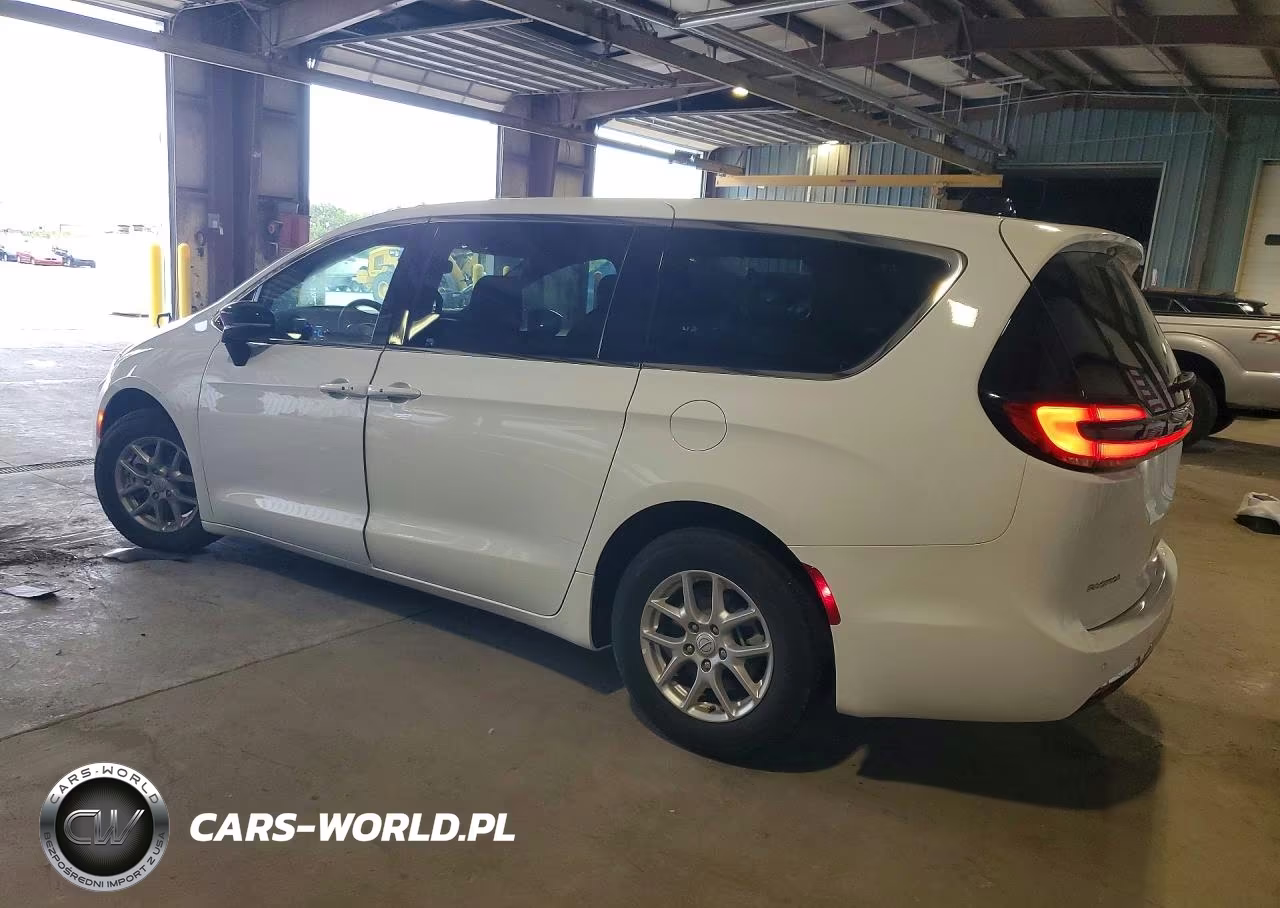 2025 Chrysler Pacifica Select VIN:2C4RC1BG1SR599675 - 2
