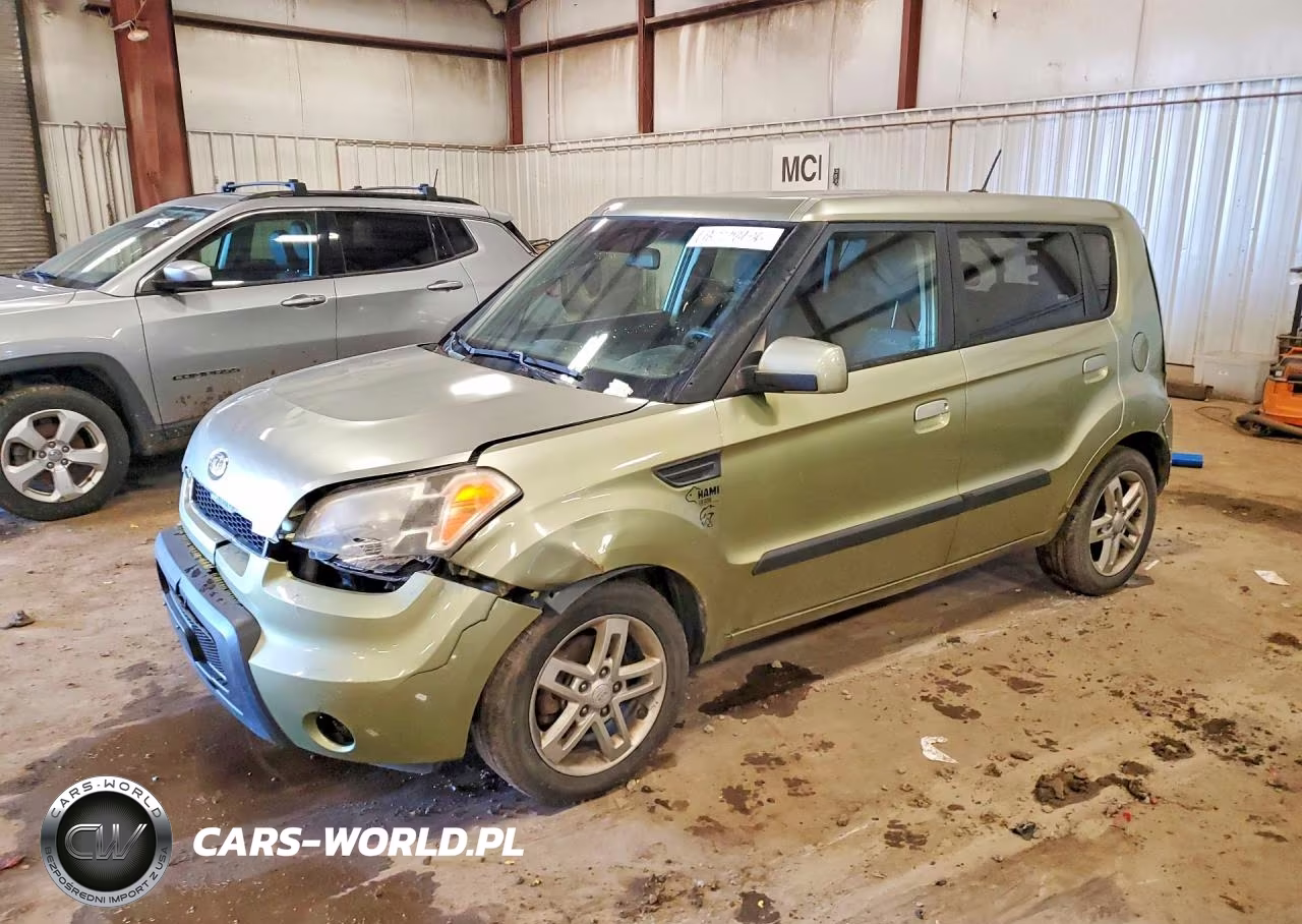 2010 Kia Soul +