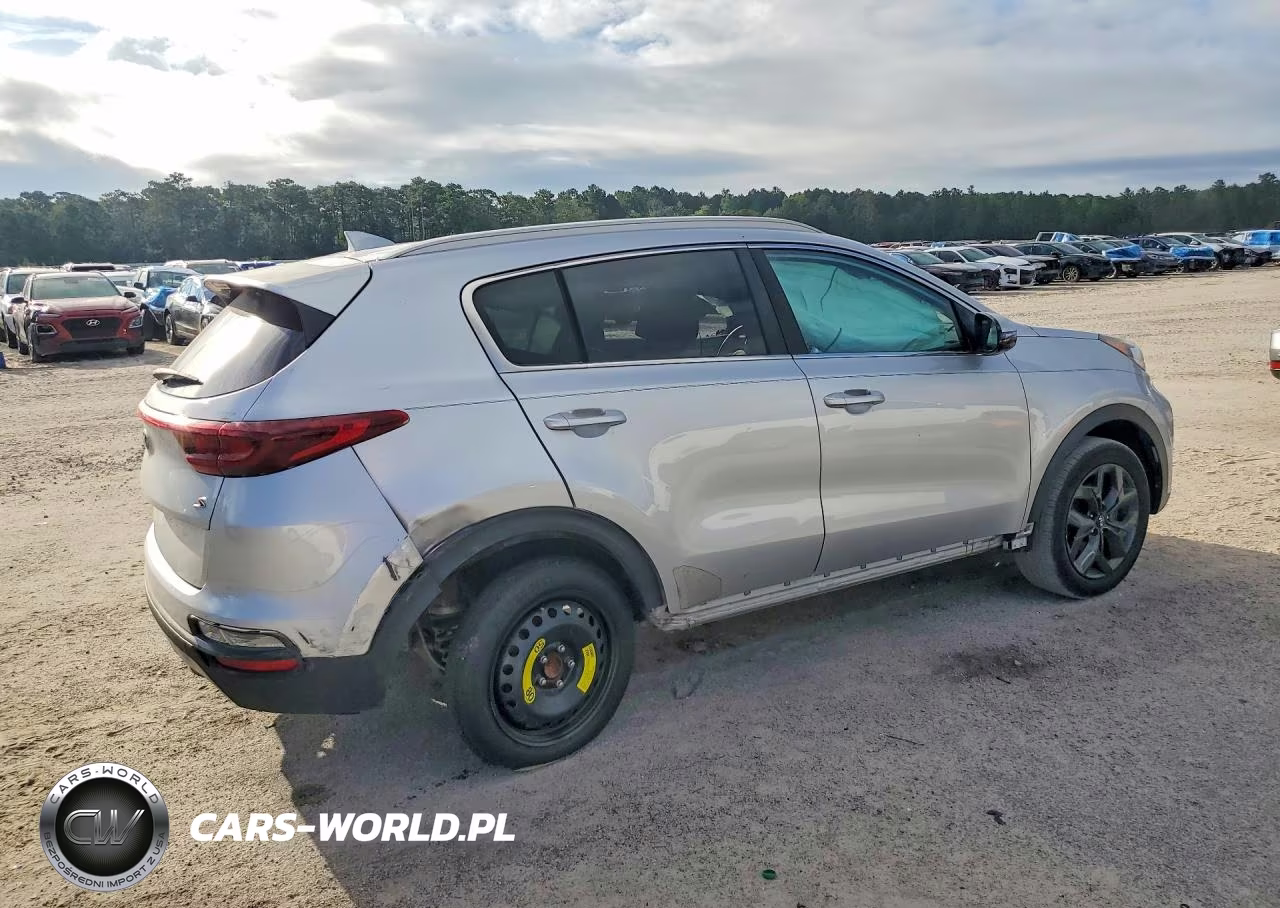 2020 Kia Sportage S VIN:KNDP63AC8L7792448 - 3