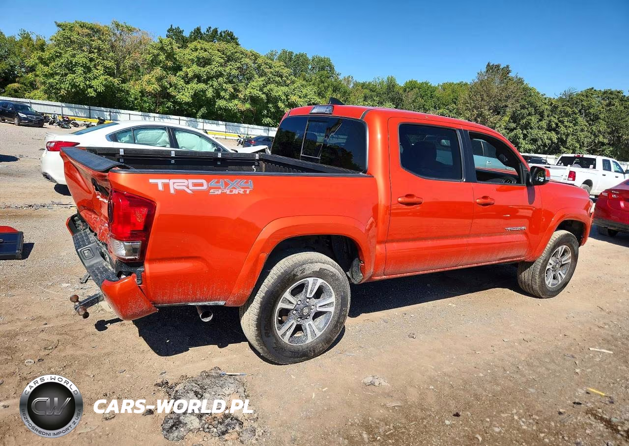 2017 Toyota Tacoma Trd Sport VIN:5TFCZ5AN2HX066918 - 3