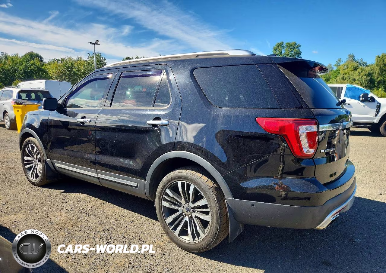 2017 Ford Explorer Platinum VIN:1FM5K8HT0HGA14914 - 2