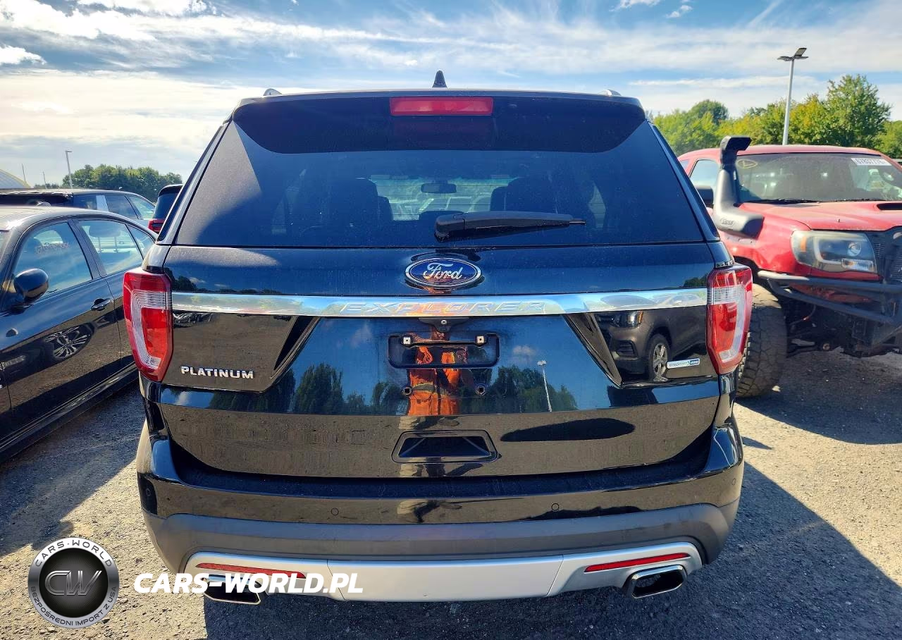 2017 Ford Explorer Platinum VIN:1FM5K8HT0HGA14914 - 6