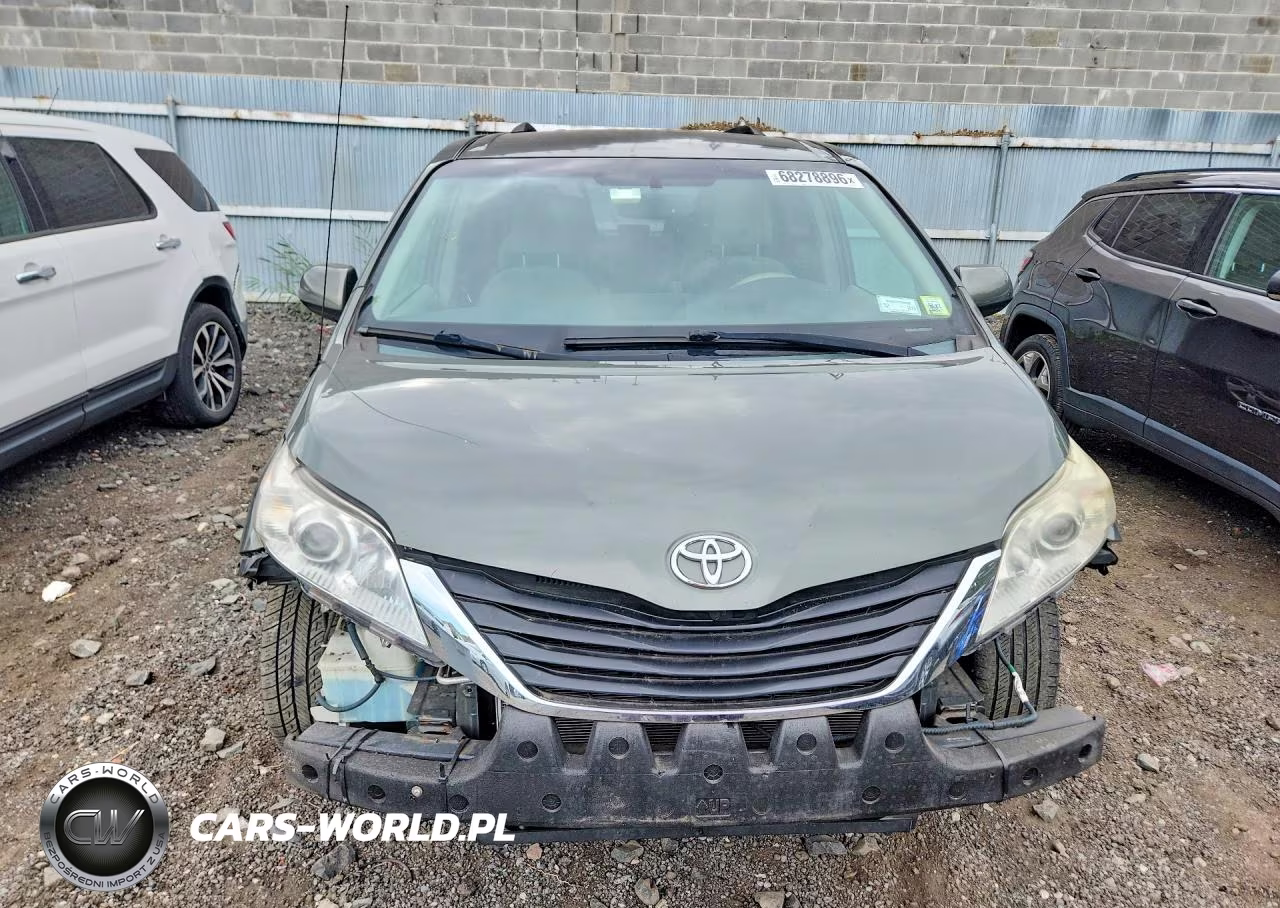 2013 Toyota Sienna Le VIN:5TDKK3DC0DS355245 - 5