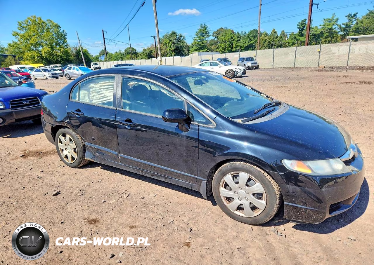 2010 Honda Civic Lx VIN:2HGFA1F58AH304823 - 4