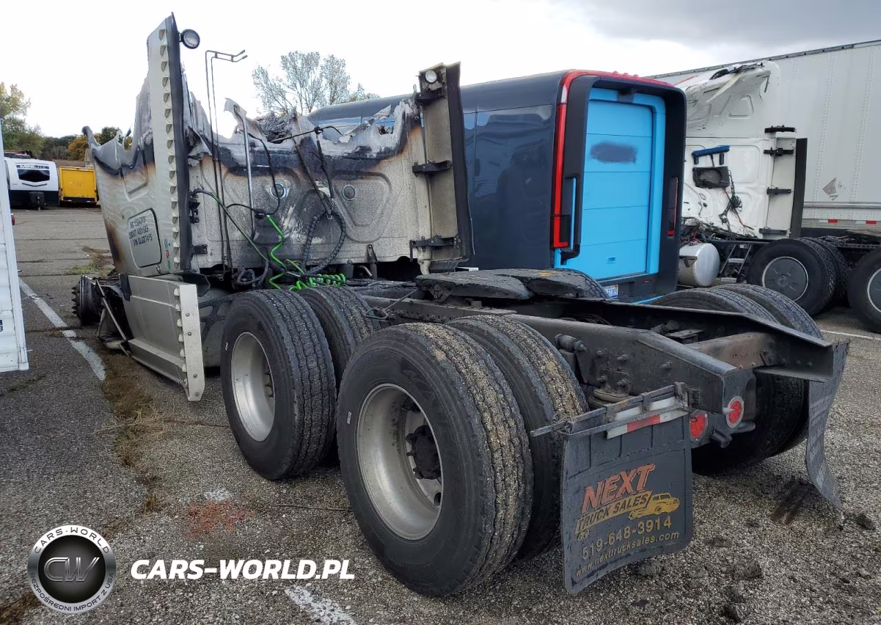 2016 Freightliner Cascadia 125 Semi Truck VIN:1FUJGLD52GLGD7415 - 3