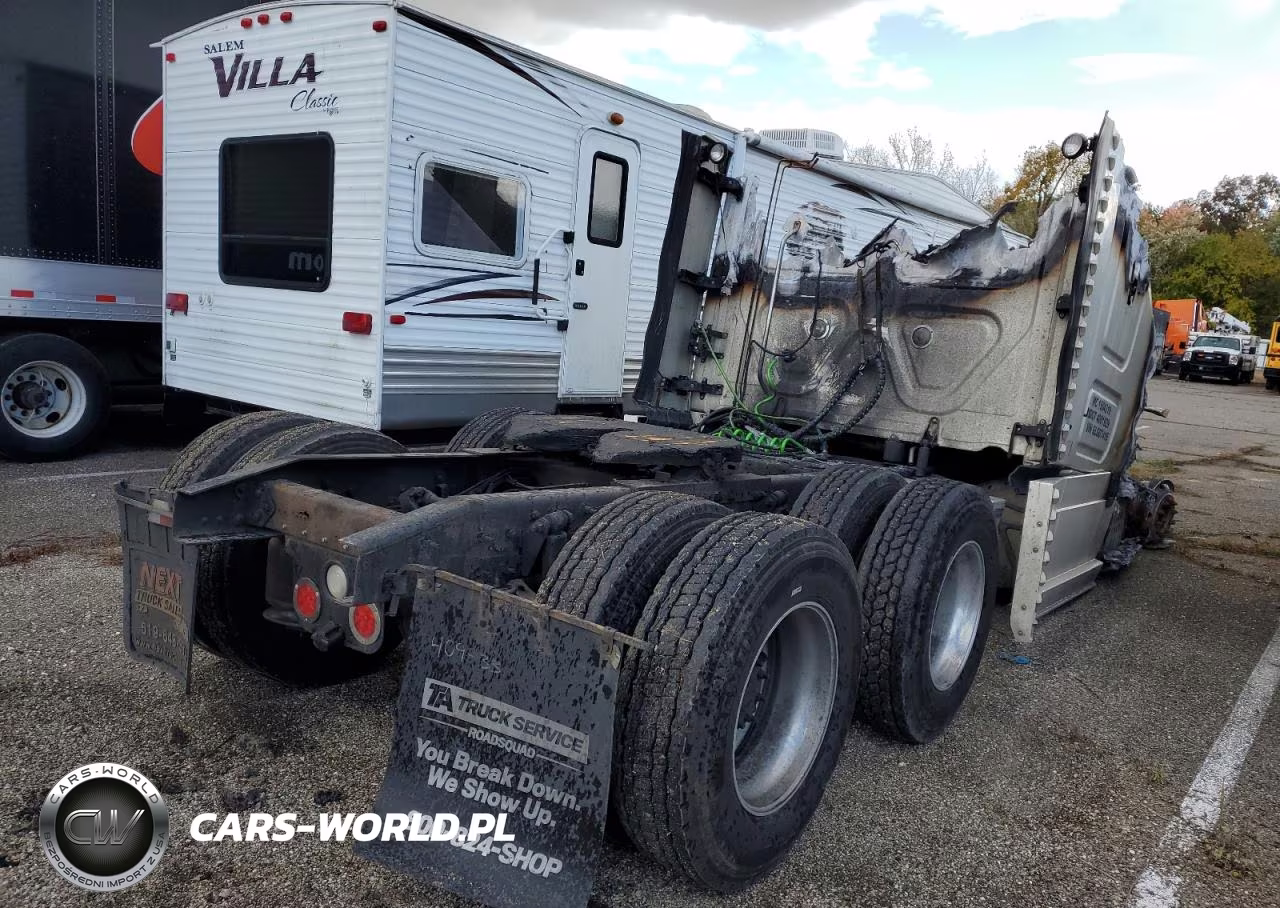 2016 Freightliner Cascadia 125 Semi Truck VIN:1FUJGLD52GLGD7415 - 4