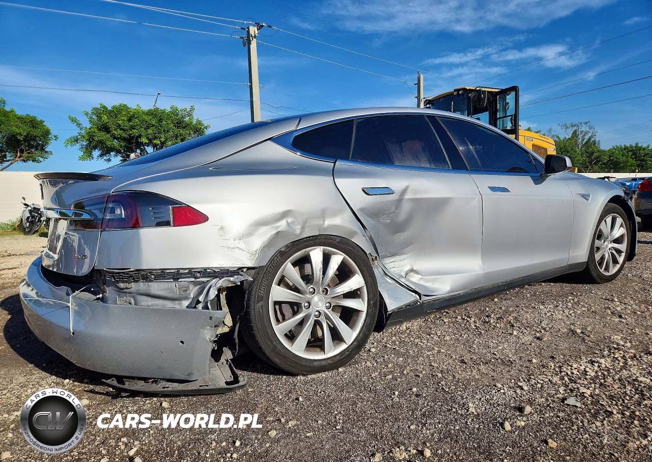 2016 Tesla Model S VIN:5YJSA1E27GF126275 - 3