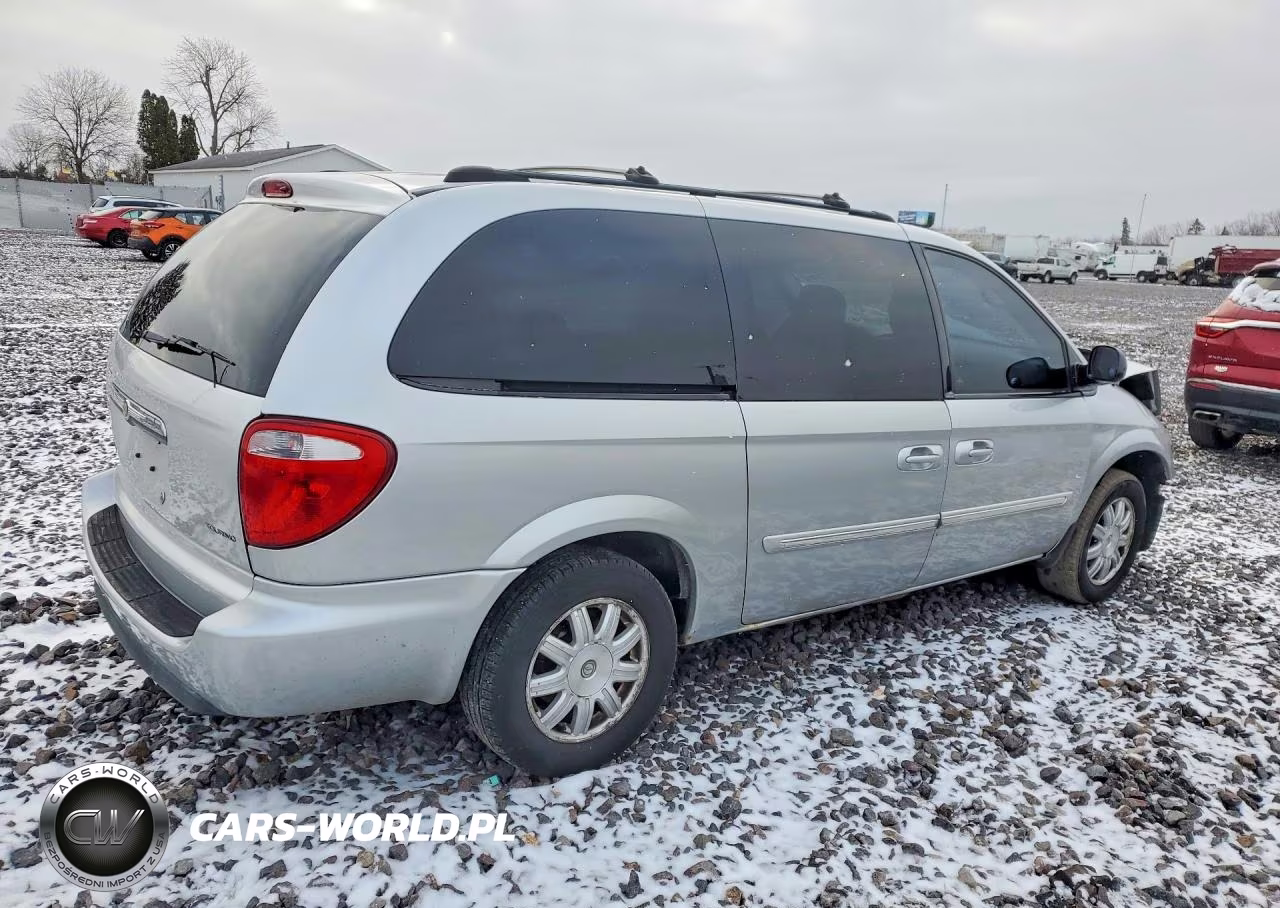 2005 Chrysler Town & Country Touring VIN:2C4GP54L85R575343 - 3