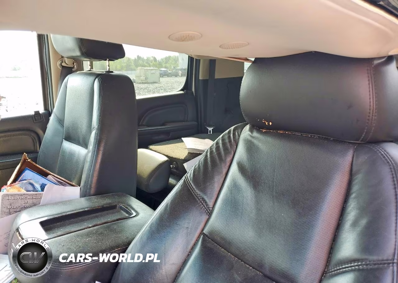 2010 GMC Yukon Xl Denali VIN:1GKUKMEF1AR251479 - 10