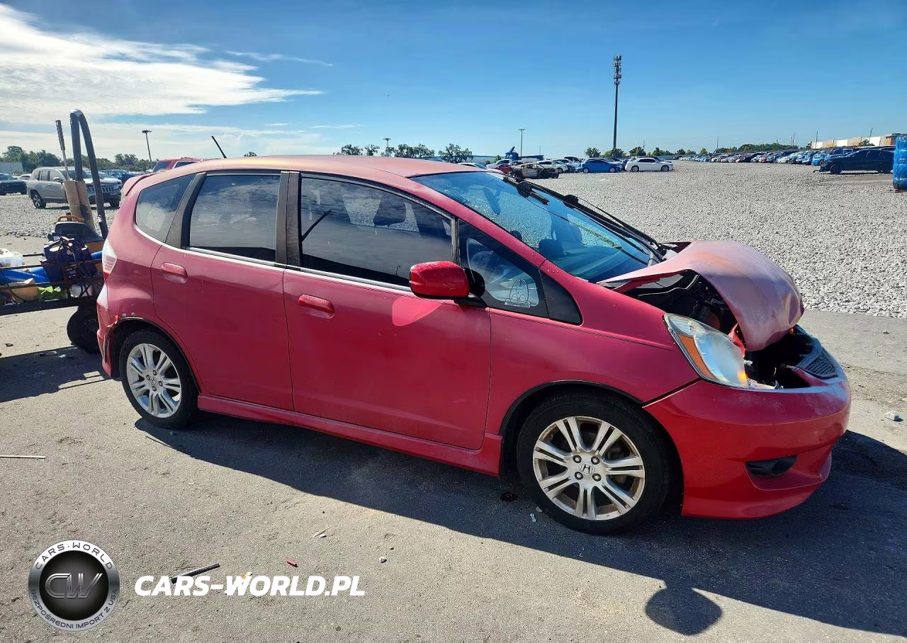 2009 Honda Fit Sport VIN:JHMGE88469S069443 - 4