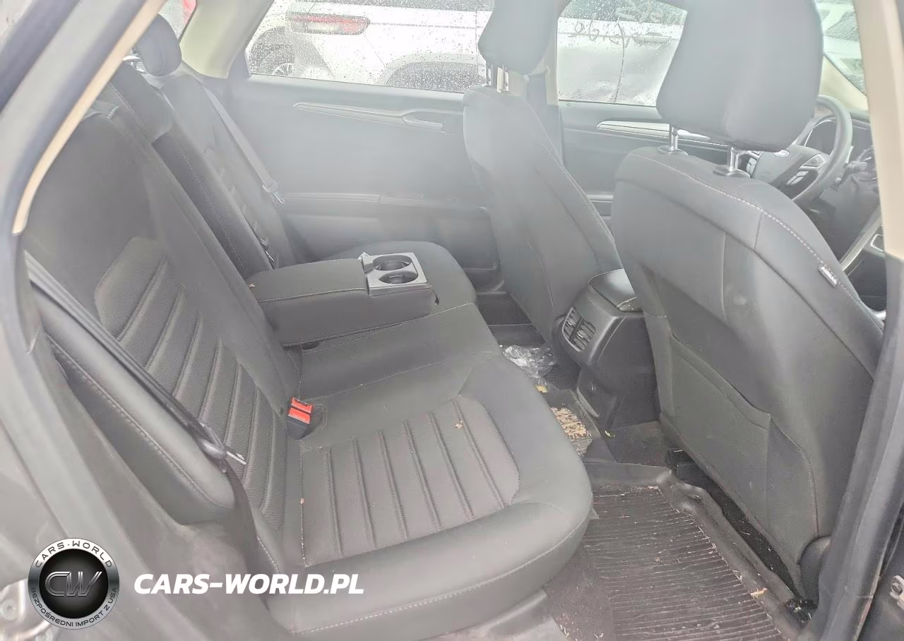2020 Ford Fusion Se VIN:3FA6P0T99LR180041 - 10