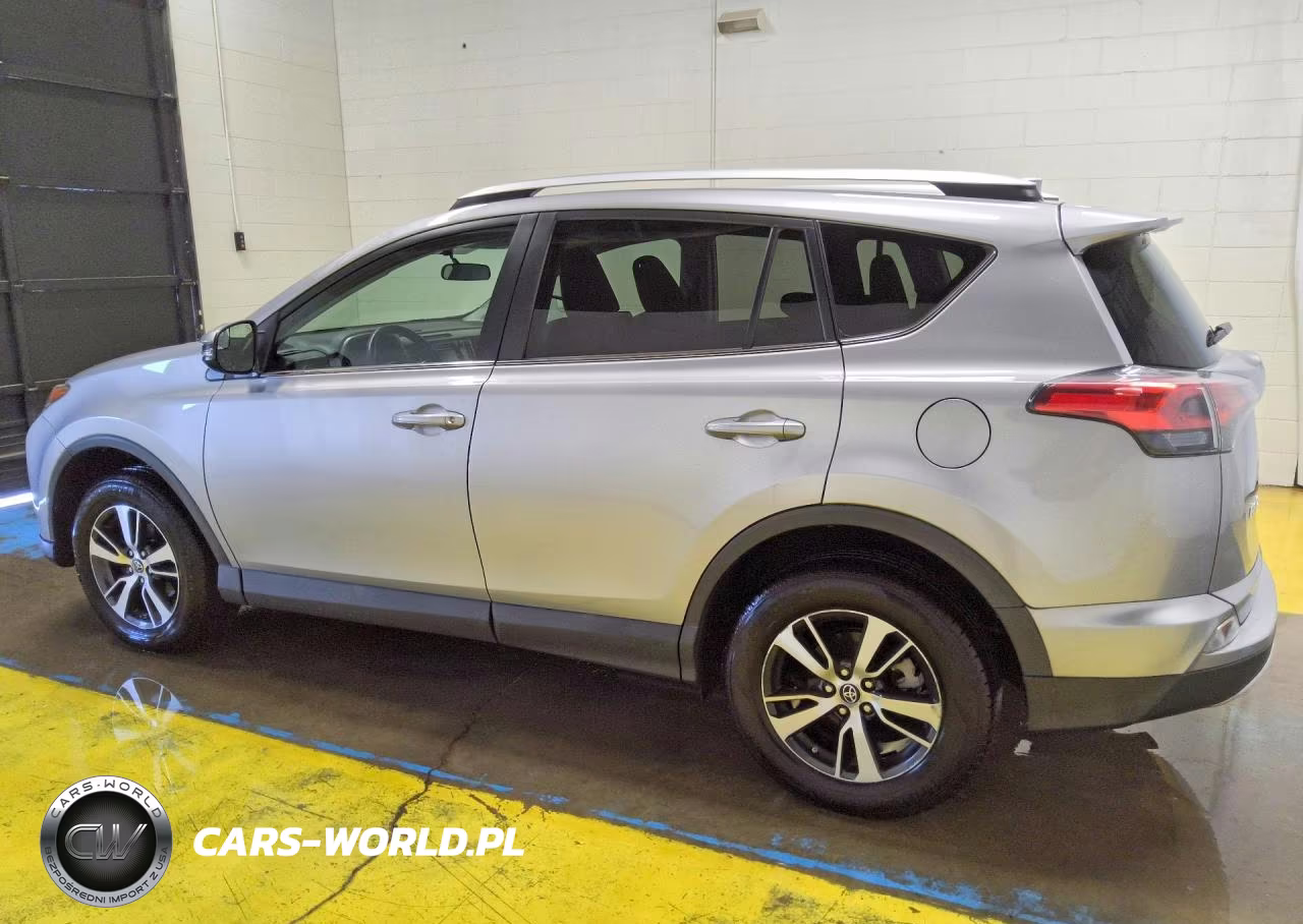 2016 Toyota Rav4 Xle VIN:2T3RFREVXGW420689 - 2