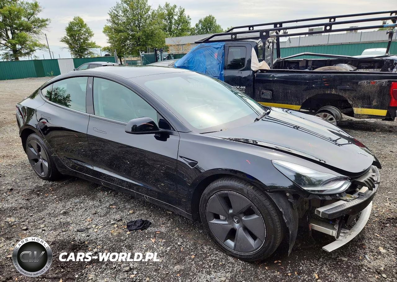 2022 Tesla Model 3 VIN:5YJ3E1EA9NF370197 - 4