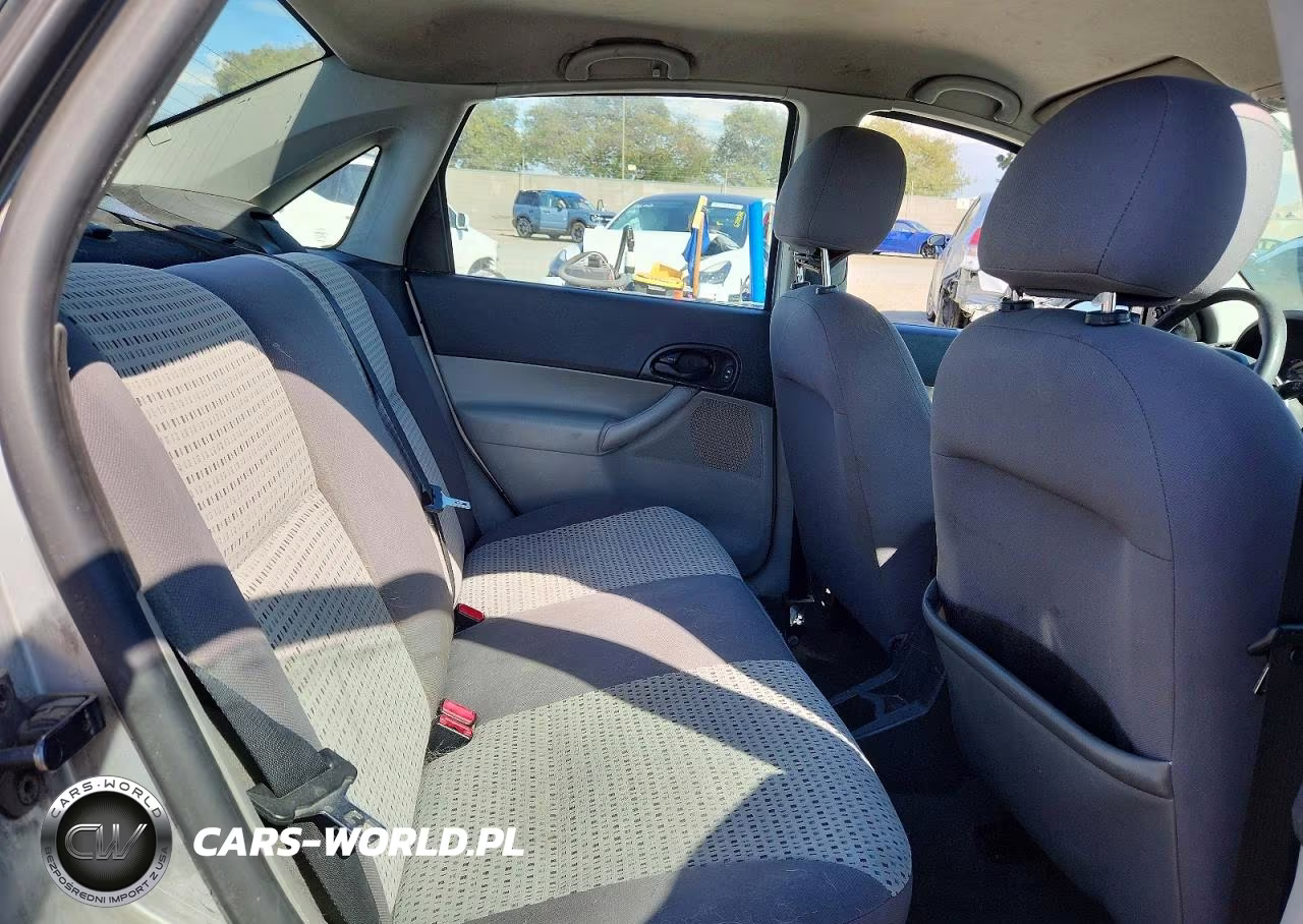 2007 Ford Focus Zx4 VIN:1FAFP34N87W336960 - 10