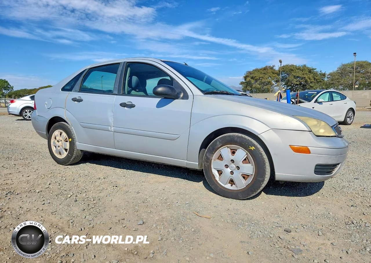 2007 Ford Focus Zx4 VIN:1FAFP34N87W336960 - 4