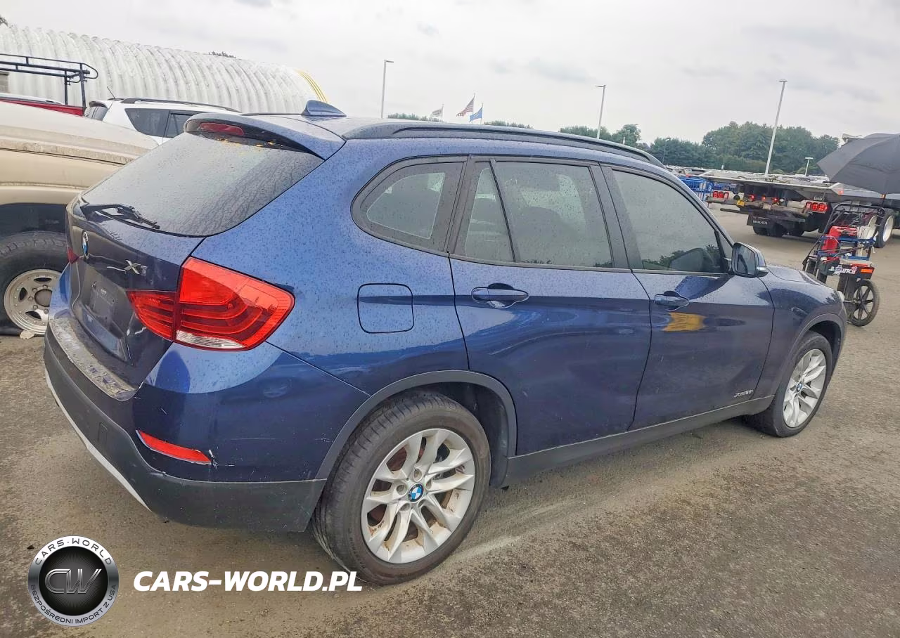 2015 BMW X1 xDrive28I VIN:WBAVL1C59FVY37039 - 3