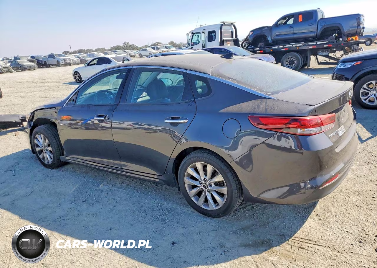 2018 Kia Optima S VIN:5XXGT4L33JG185650 - 2