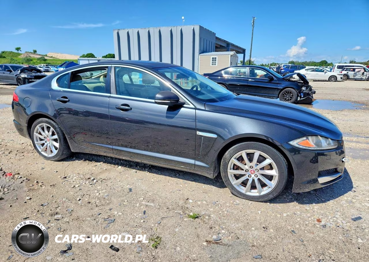 2015 Jaguar Xf 2.0T Premium VIN:SAJWA0FS4FPU66886 - 4